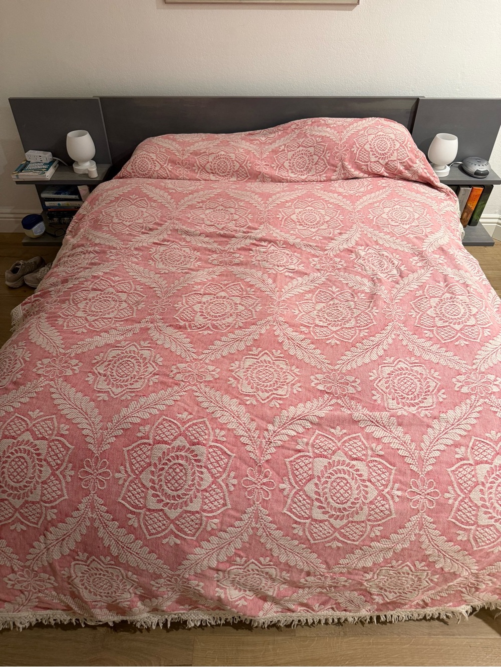 Vintage  Morgan-Jones pink floral oversized twin MCM bedspread Beautiful